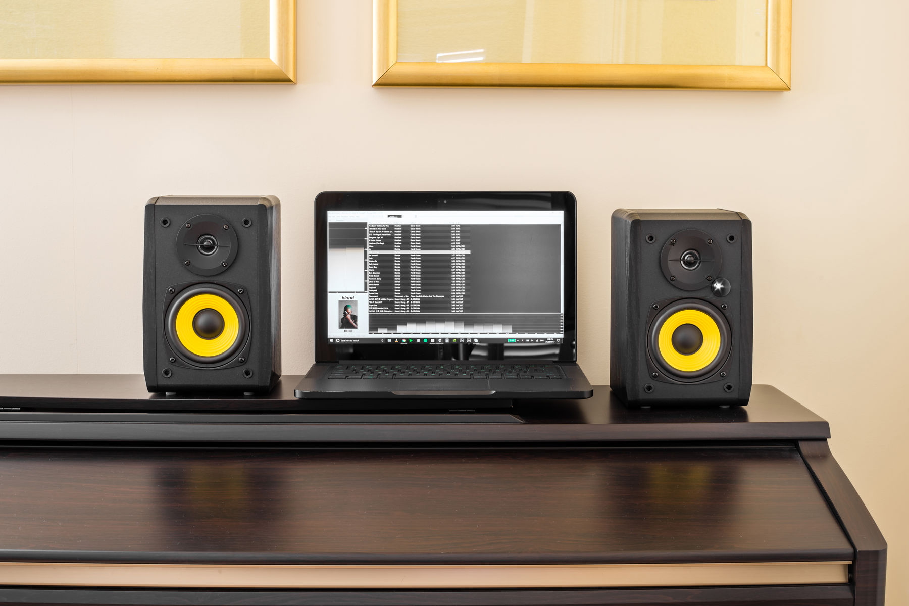 Edifier R1010BT Review – Small Fry, Big Sound – Everyday Listening